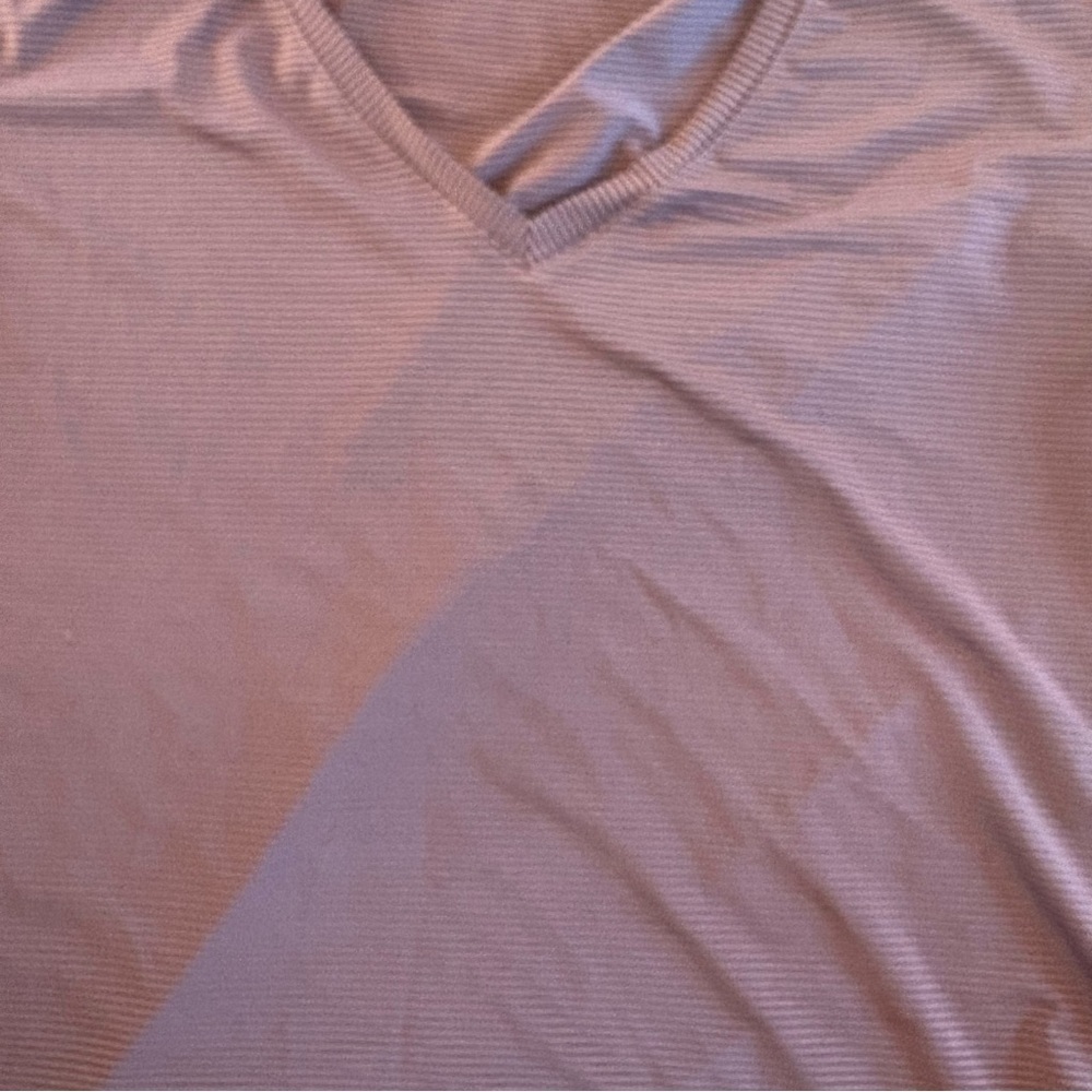 ** Zyia XS v neck brown tee Striped - Picture 5 of 6